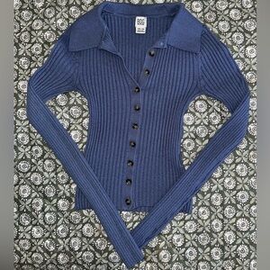Women’s XS BDG button up sweater